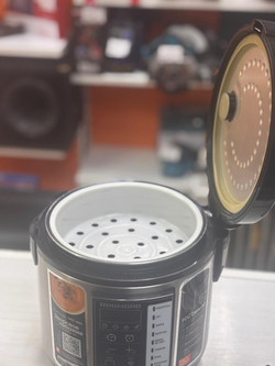 Мультиварка REDMOND RMC-M04