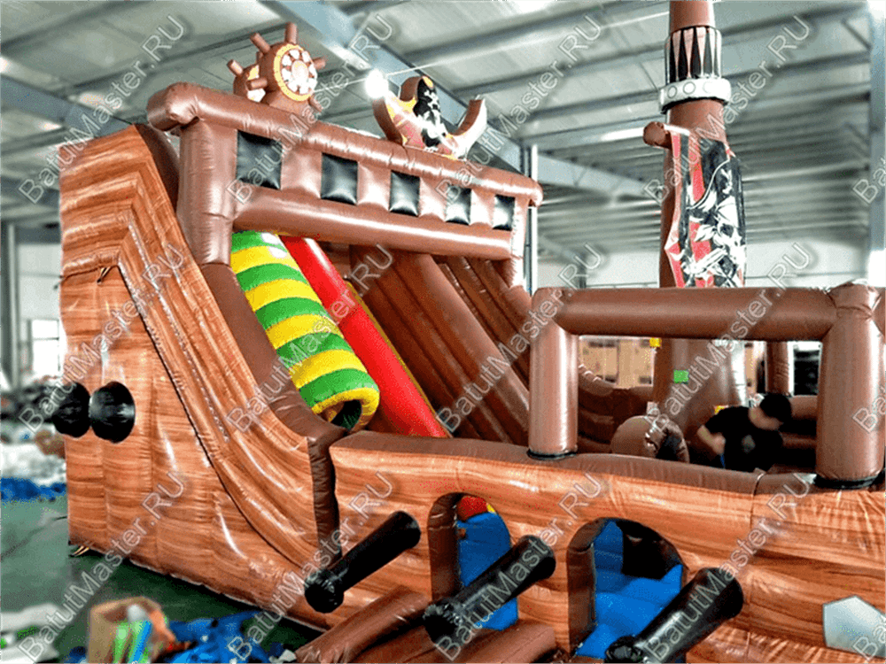 Надувной корабль "Весёлый Роджер Brown"