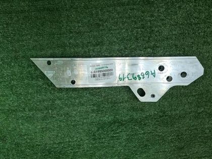 Кронштейн панели передней Mercedes GLC X253 15-22