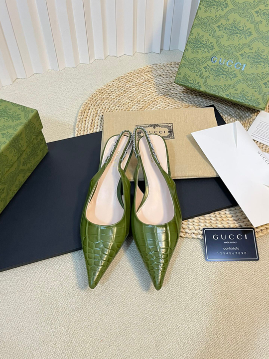 Gucci Slingback Pump