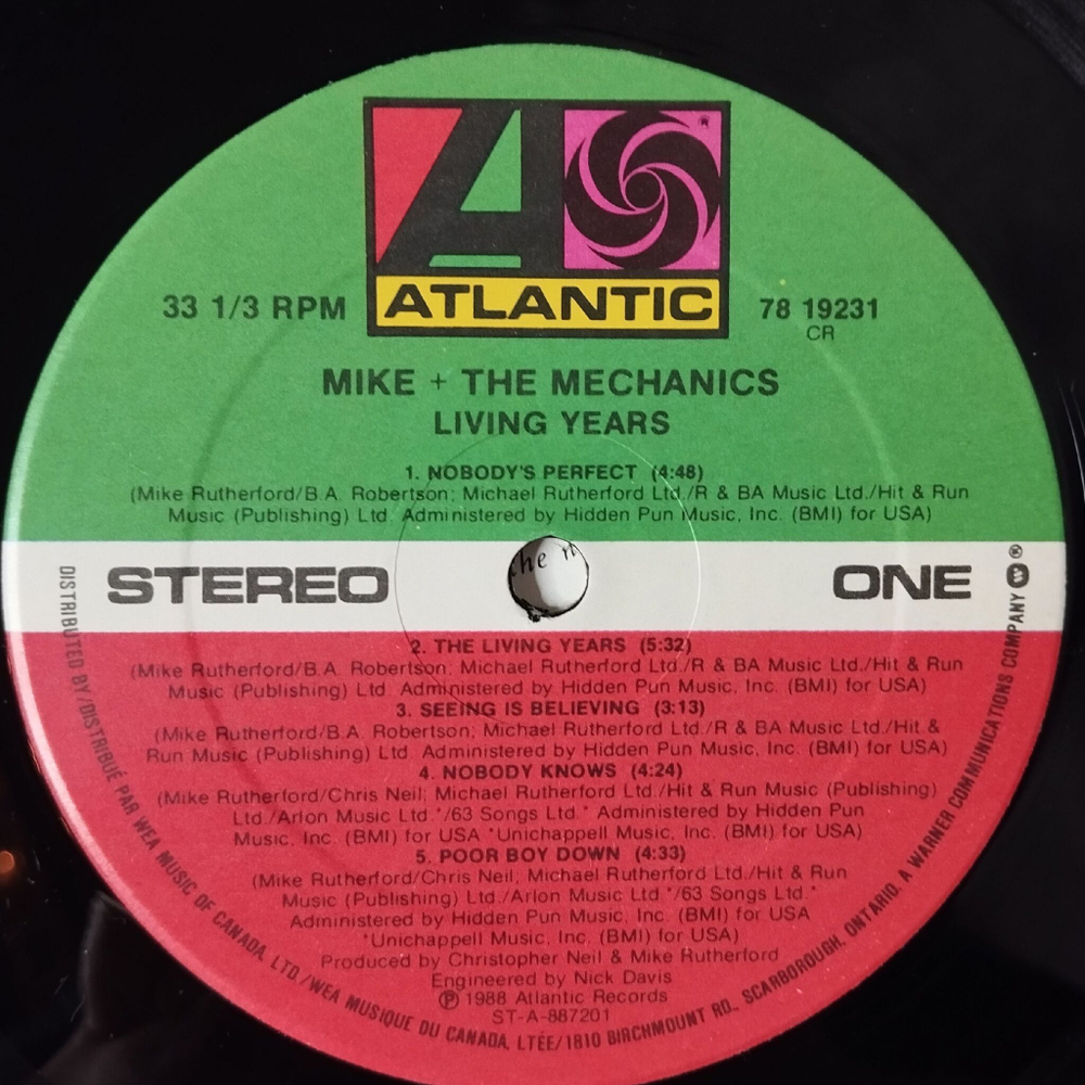 Винтажная виниловая пластинка LP Mike and The Mechanics Living Years (USA 1988)