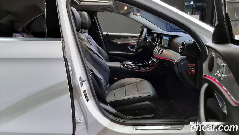 Mercedes-Benz E-Class W213 E300 Avangarde (08.2019)