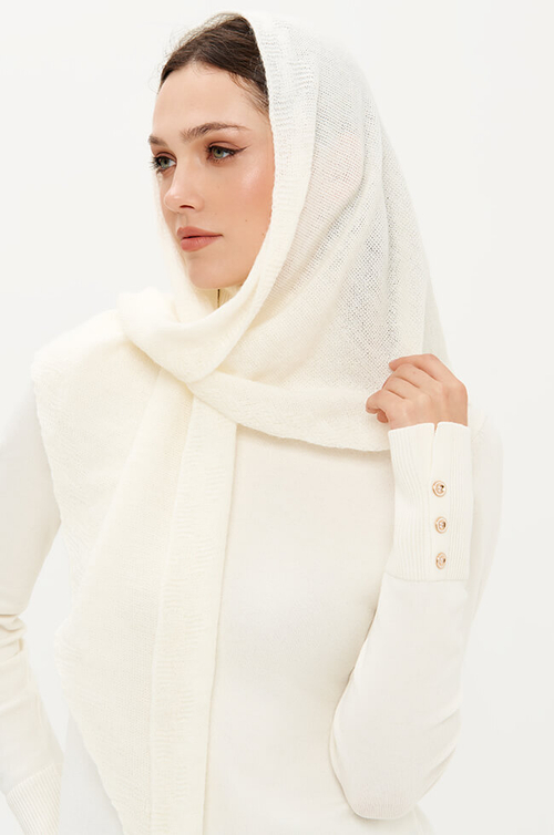 8421 Косынка женская (молочный)