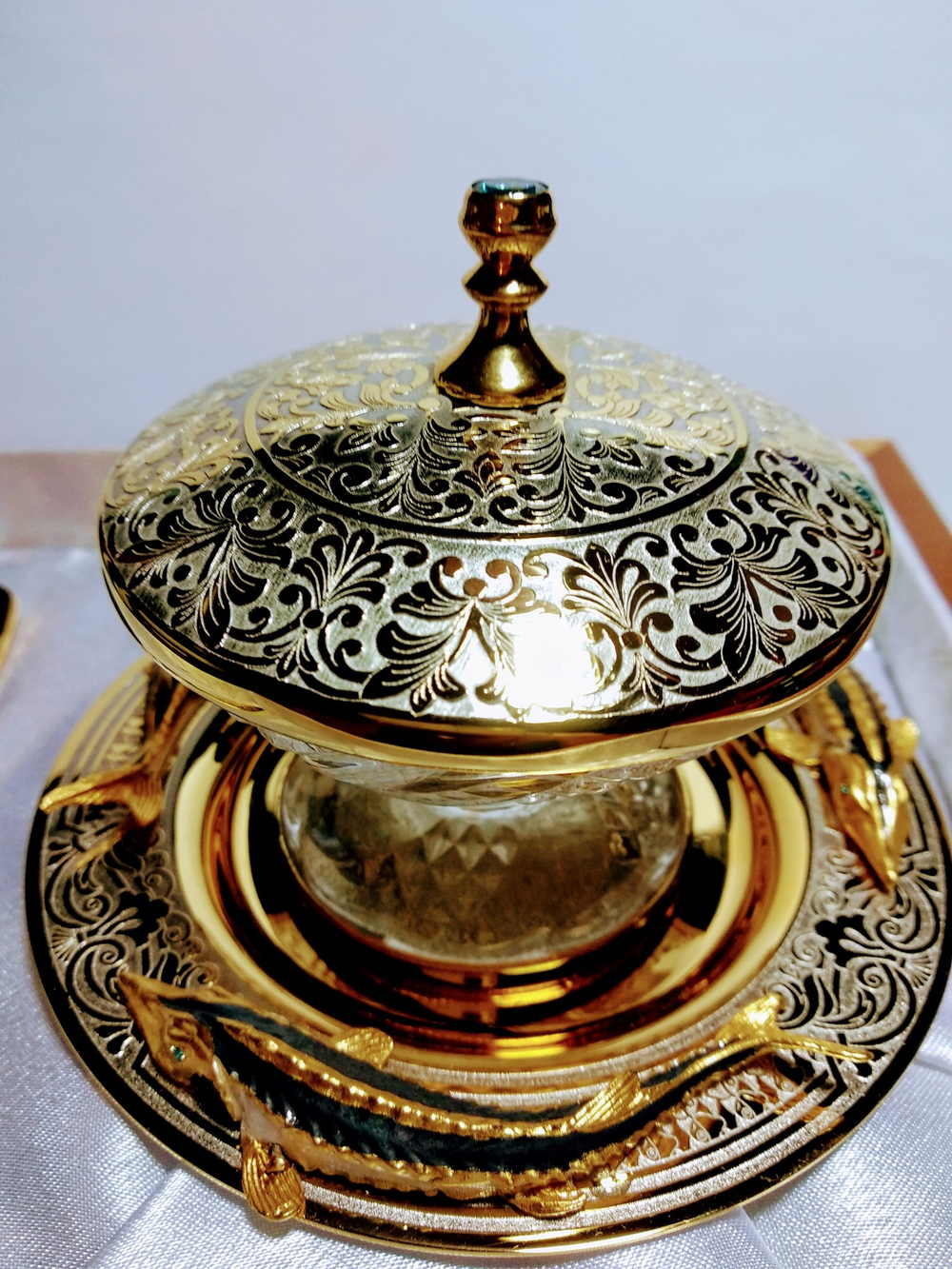 Икорница "Стерлядки" хрустальная чаша с крышечкой