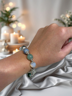 Браслет из бусин с магнитной застежкой