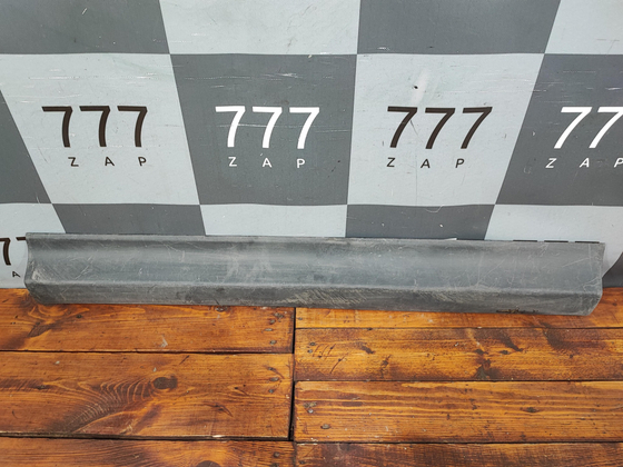 Накладка двери передней правой RAV4 IV (XA40) 12-15 Б/У Оригинал 7507342010