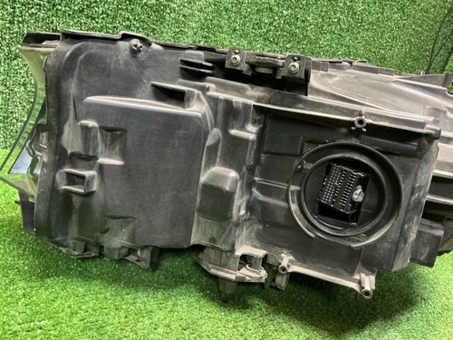 Фара правая BMW 5er G30 (2017-2020) LED