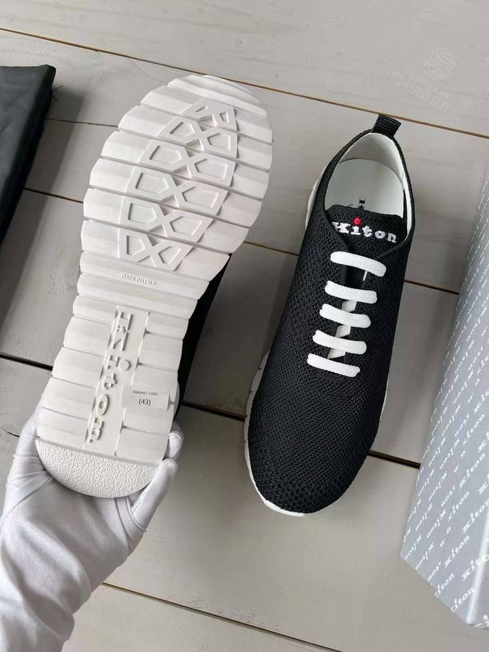 Кроссовки Kiton