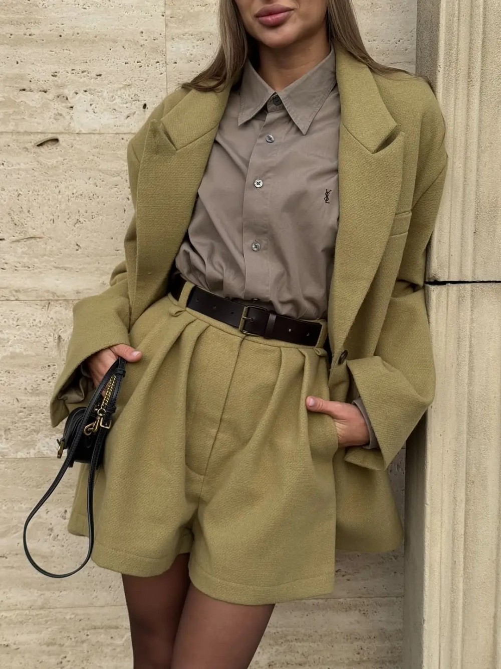 Шорты с защипами, Зеленые