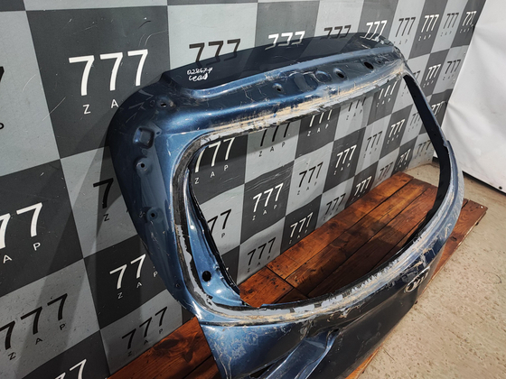 Крышка багажника Kia Ceed 3 (CD) 18-нв Б/У Оригинал 73700J7010