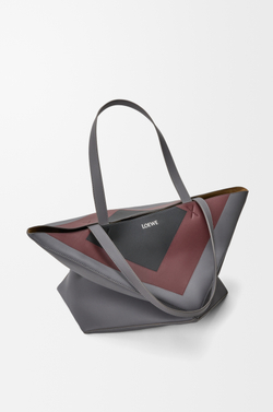 Loewe Сумка-тоут XL Puzzle Fold из телячьей кожи наппа, темно-серый