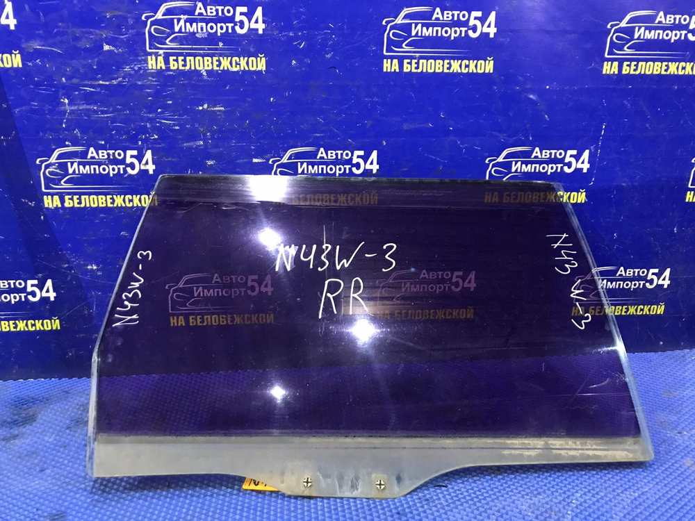 Стекло двери задней правой MITSUBISHI CHARIOT 1994