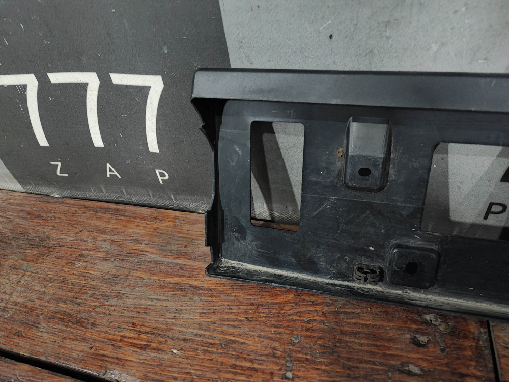 Площадка гос. номера Haval Dargo 22-нв Б/У Оригинал 2807100XKN04A