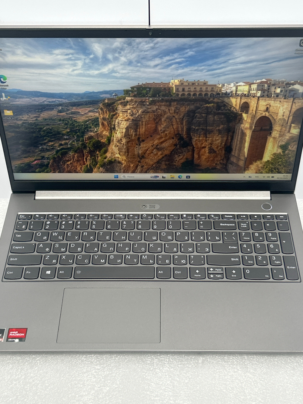 Ноутбук Lenovo ThinkBook 15 G3 ACL (21A4009CRU) 15.6"/AMD Ryzen 5 5500U/RAM 16GB/SSD 512GB/AMD Radeon Graphics/1920*1080/IPS/Windows 11/Подсветка кл-ры: LED/Серый. Состояние: Уценка/ царапины на матрице