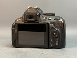 Nikon D5200 75.000 кадров