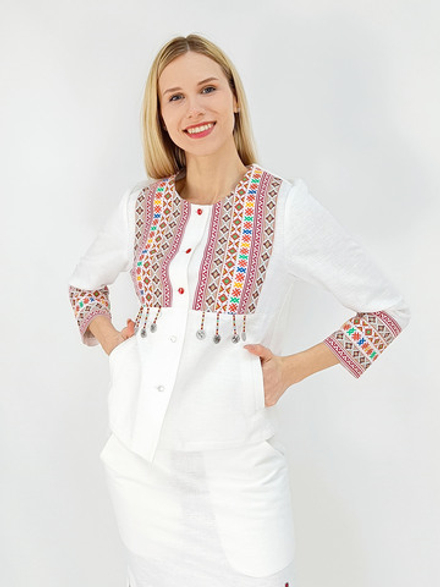 Жакет с чувашской вышивкой