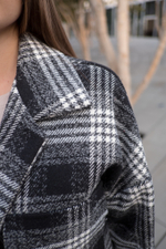 Черное осеннее женское пальто оптом