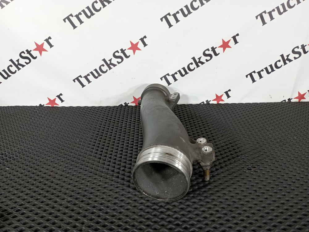 Патрубок интеркулера 2018 г.