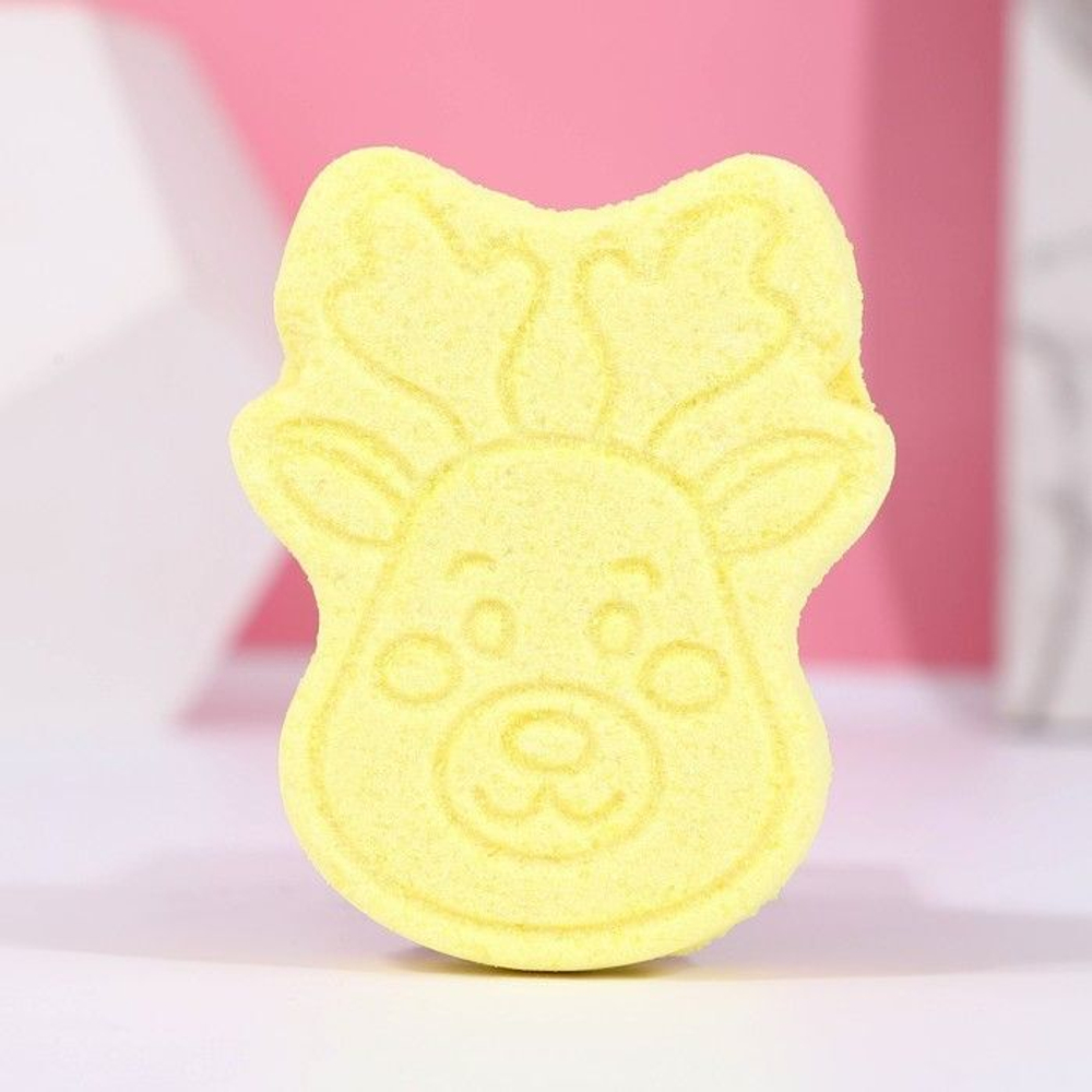 Бомбочка в форме оленёнка «Сияй!» с ароматом миндаля и молока - 130 гр.