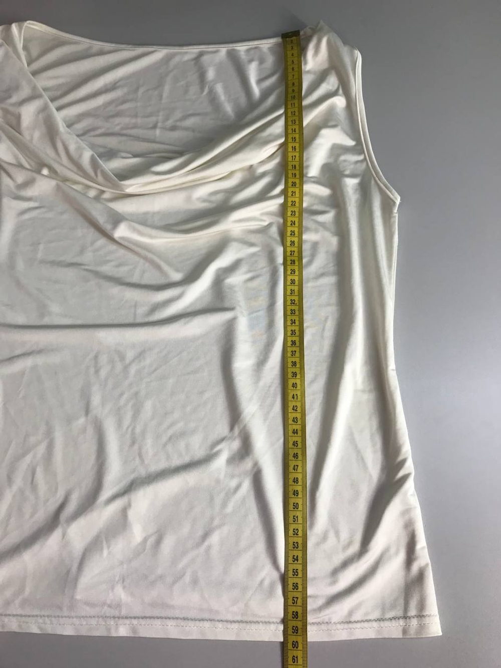 Топ приятный к телу, визуально 50/52 размер