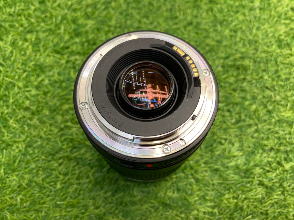 Canon EF 75-300mm 4-5.6 III