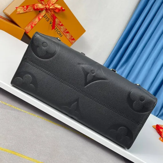 Сумка Louis Vuitton Onthego черный