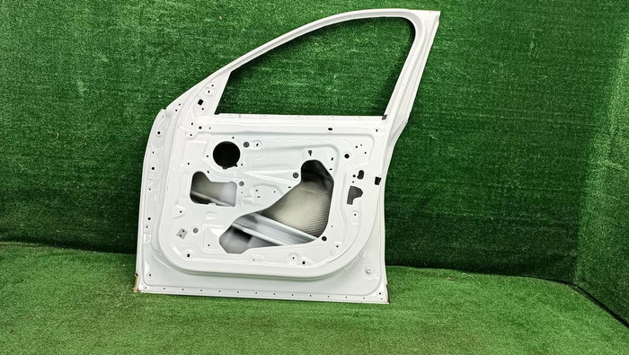 Дверь передняя правая BMW X1 F48 (2015-2022)