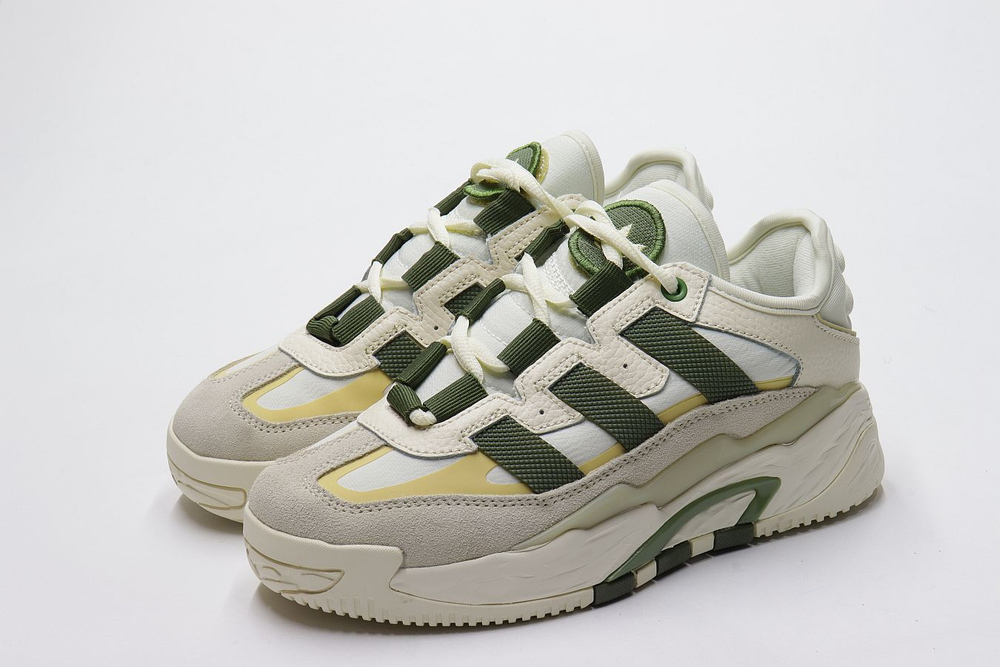 Кроссовки нат. кожа (36-41)р. / шт. 6788/375