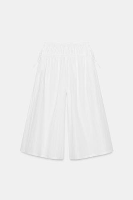 ZARA БРЮКИ-КЮЛОТЫ СО СБОРКАМИ, БЕЛЫЙ