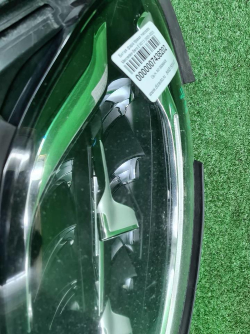 Фара правая Mercedes E W213 (2020-2023) LED