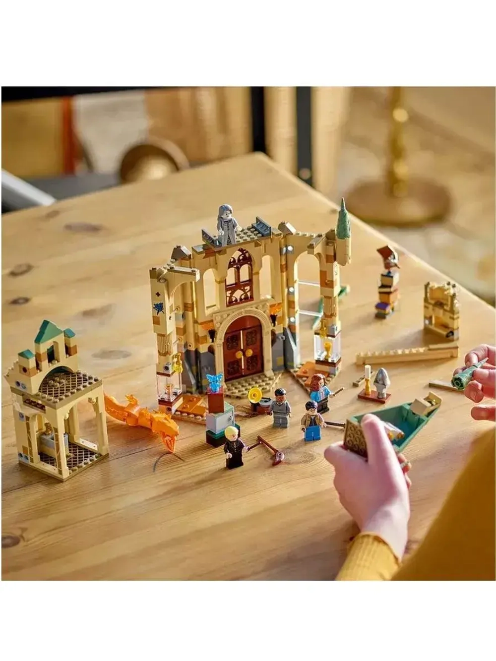 Конструктор Гарри Поттер Выручай комната 587 деталей 6114