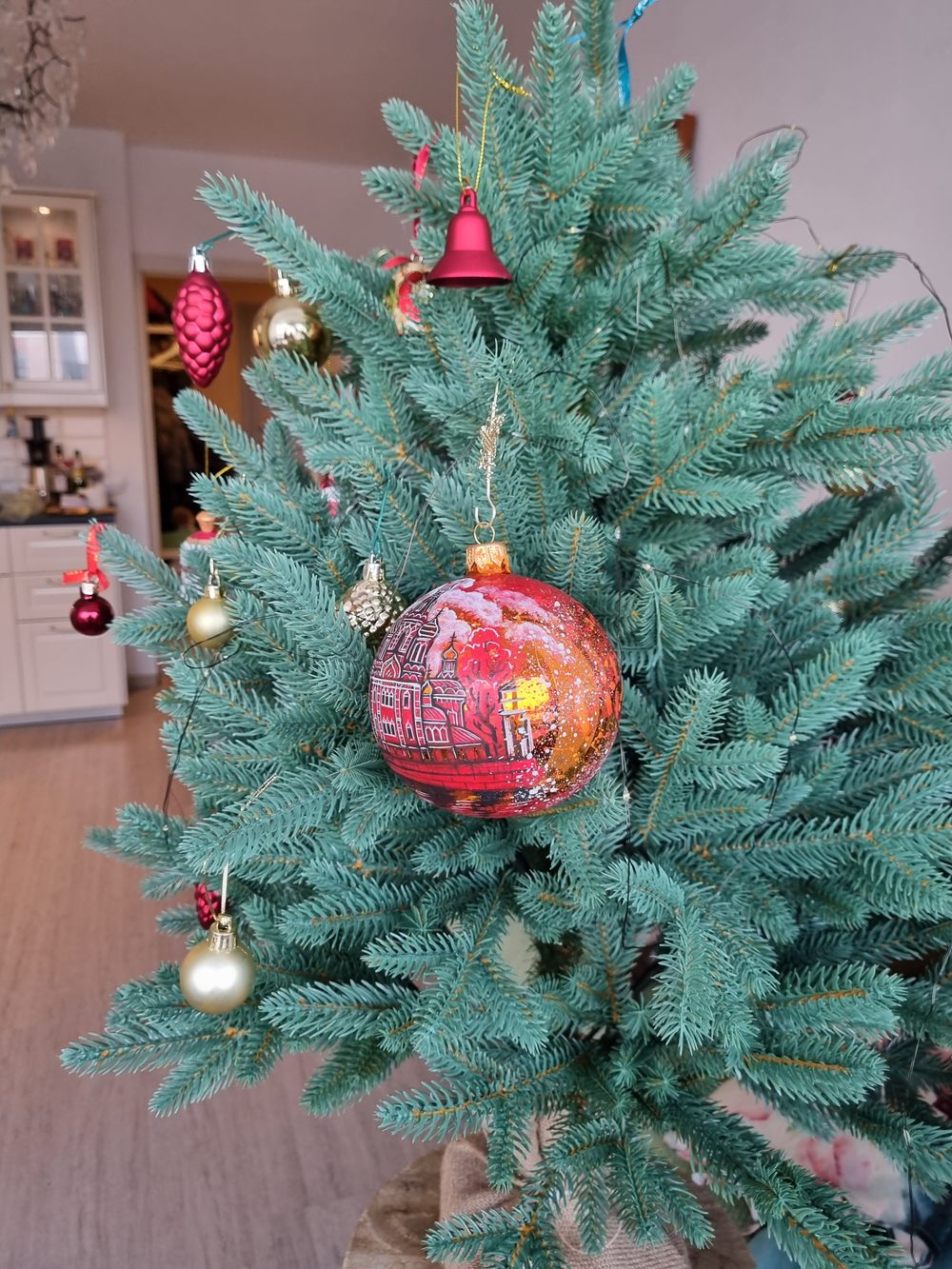 Шар стеклянный "Спас на крови",  ручная роспись