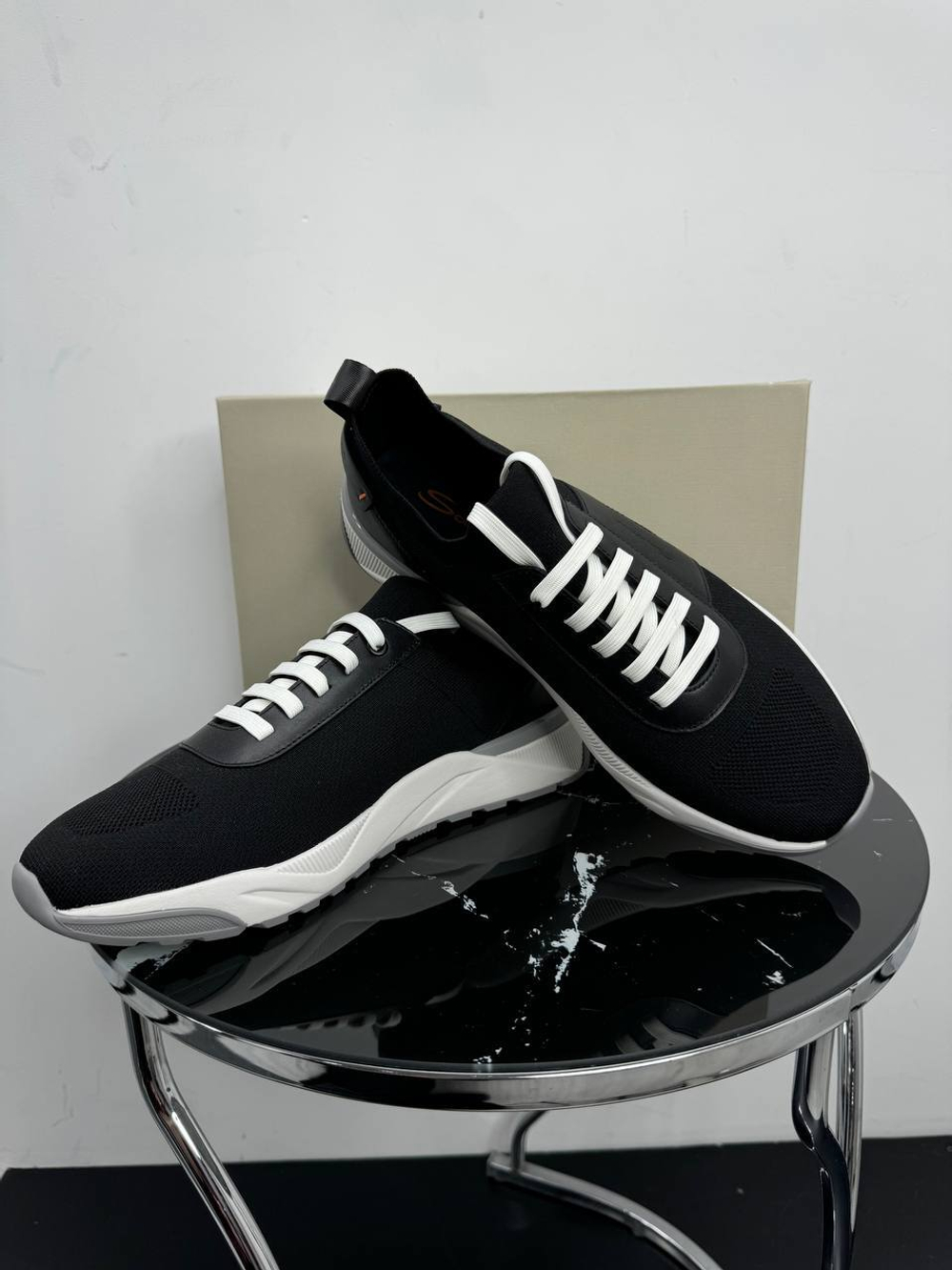 Кроссовки Santoni