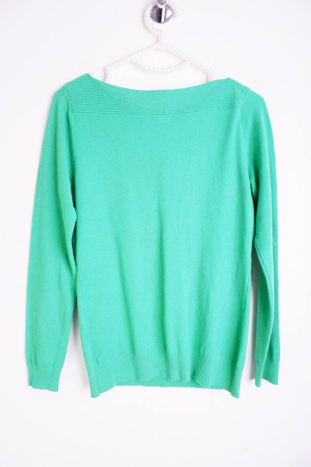 Джемпер приятного цвета, маркировка L/XL, визуально на 48/50 размер