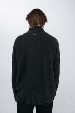 СВИТЕР SWEATER