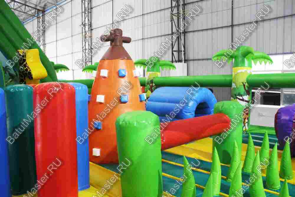 Коммерческий надувной батут "Джунгли малый со скалодромом"
