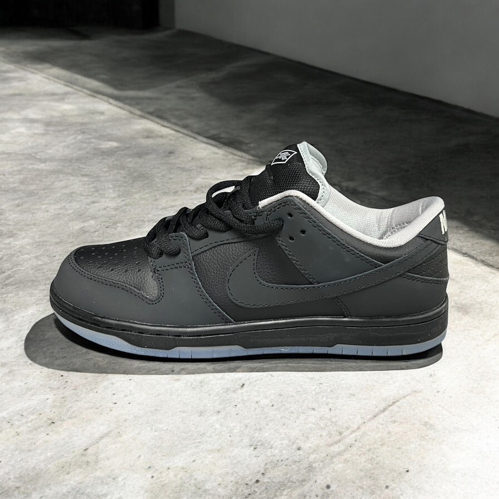 Nike SB Dunk Low • Total Black Atlas