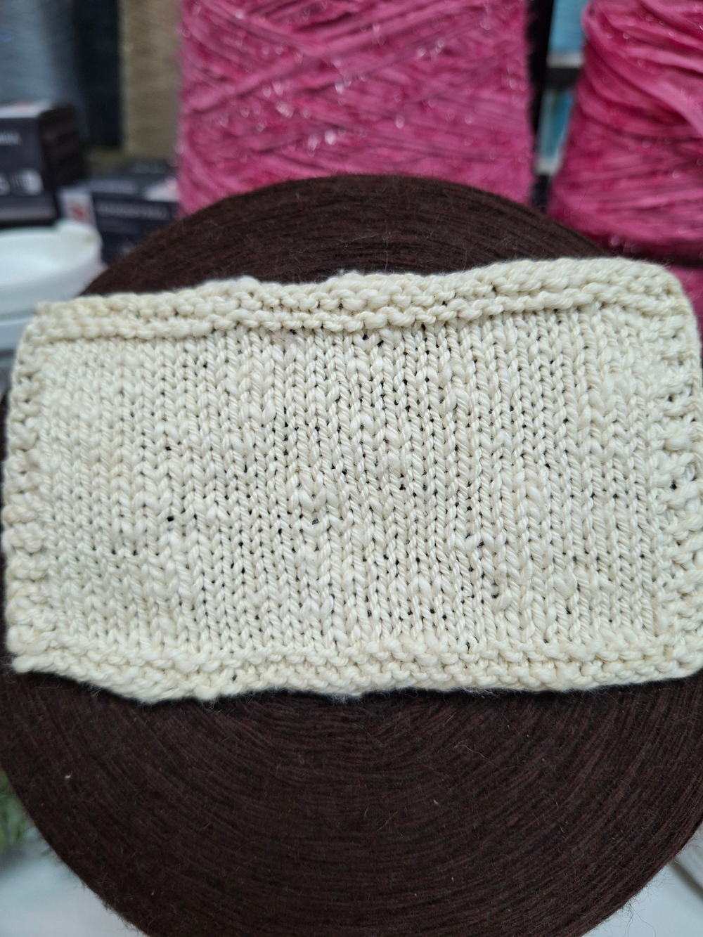 FRISE; 100% хлопок; 320м/100гр; цвет: белый натуральный; Нить с утолщениями секциями. MP;