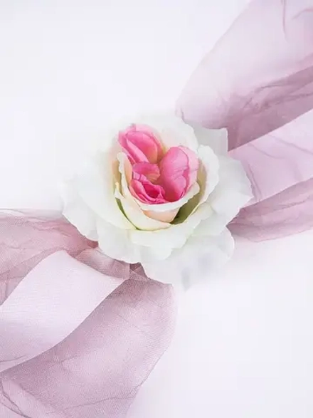 Лента на капот