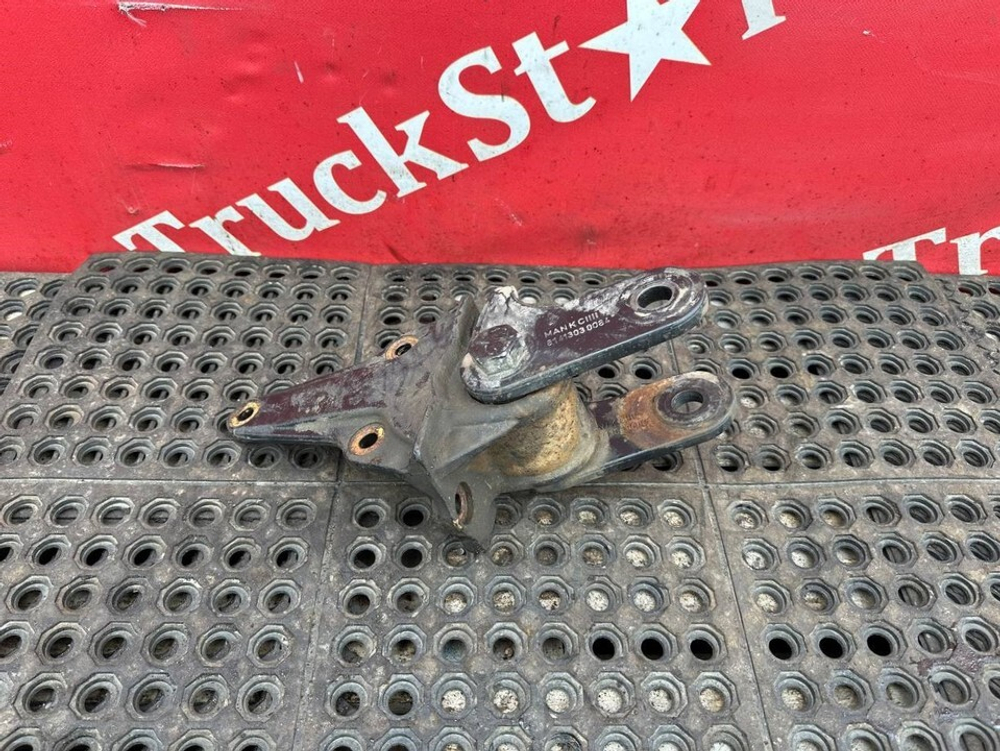 Кронштейн рессоры 2021г