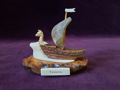 Сувенир "Ладья", бивень мамонта, рог коровы, цевка, красное дерево