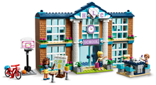 Конструктор LEGO Friends 41682 Школа Хартлейк Сити