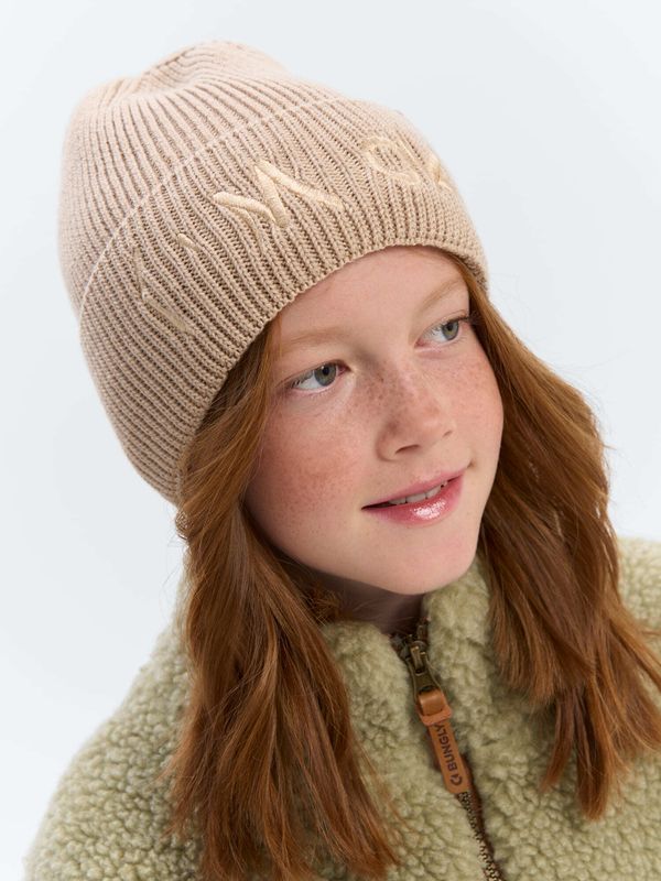 Шапка из смесового хлопка с вышивкой 