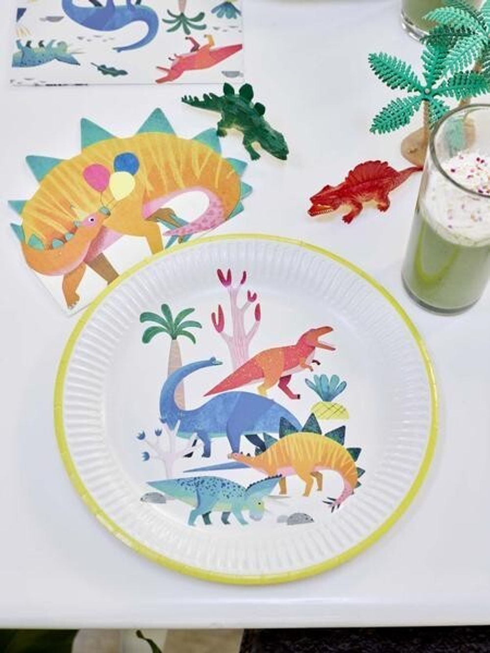 Тарелки большие "Dino Party" 8 шт.