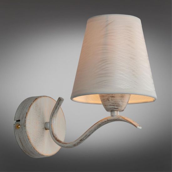 Светильник настенный (Бра) OML-28401-01