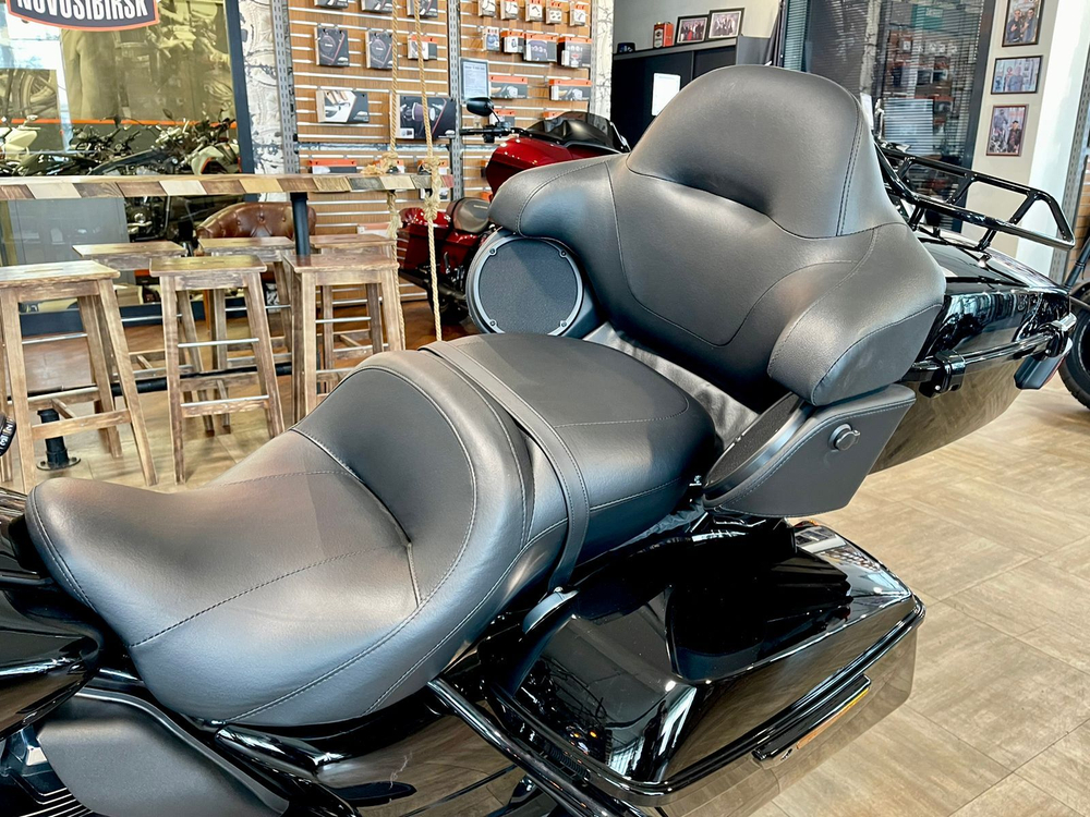 Road Glide Limited 114 Harley Davidson 2024 (с НДС)