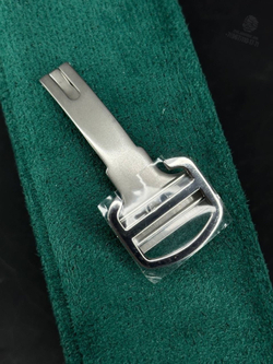 Часы Cartier Tank Must XL