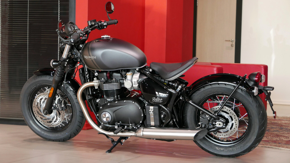 TRIUMPH BONNEVILLE BOBBER