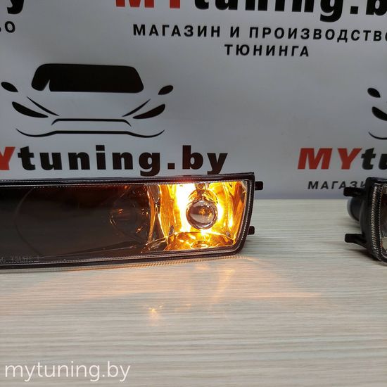 Поворотники с галогеном VW Golf 3 / Vento black