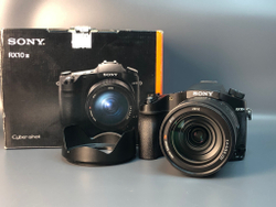 Sony Cyber-shot DSC-RX10M3